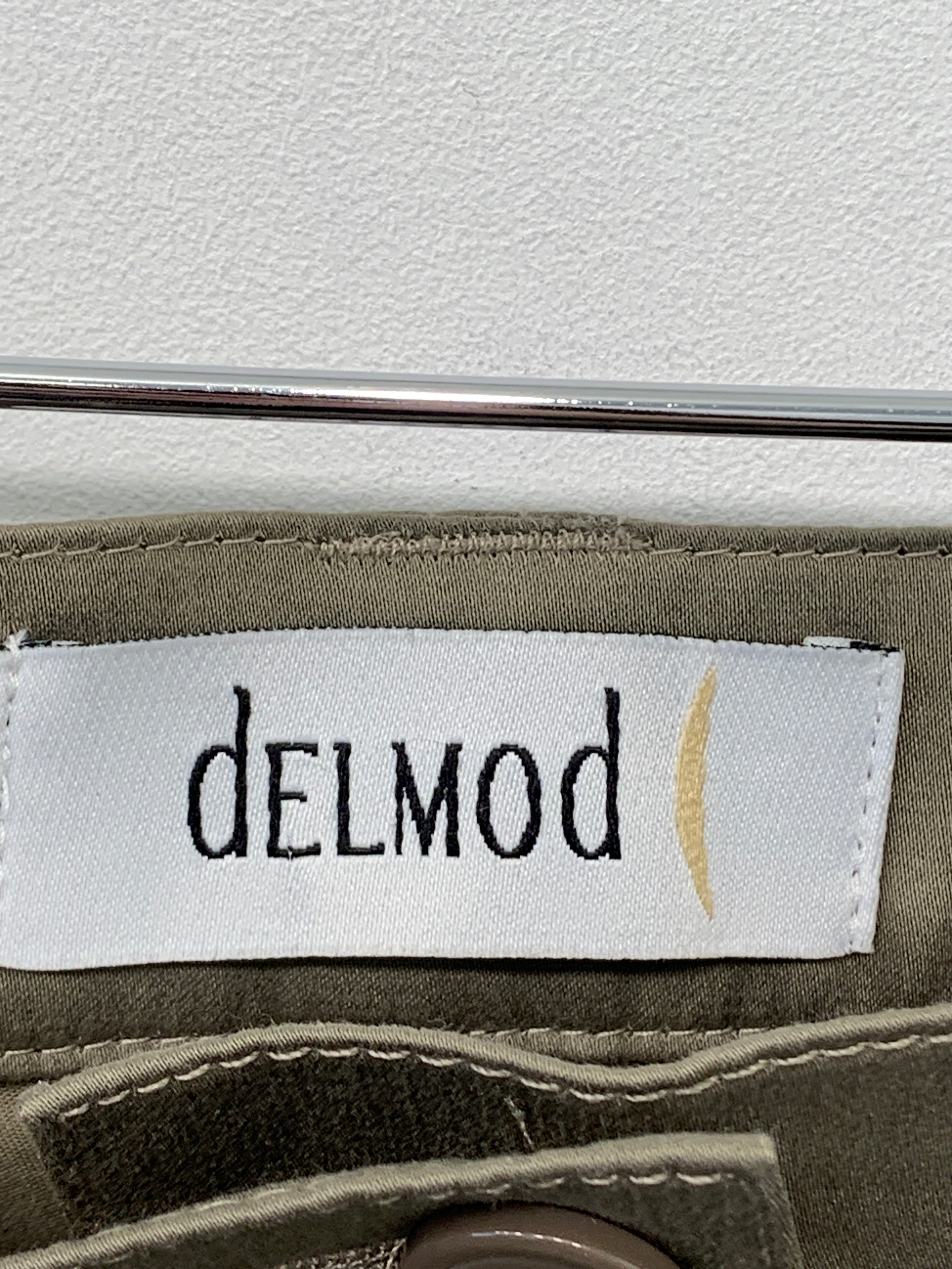 Delmod Bukser